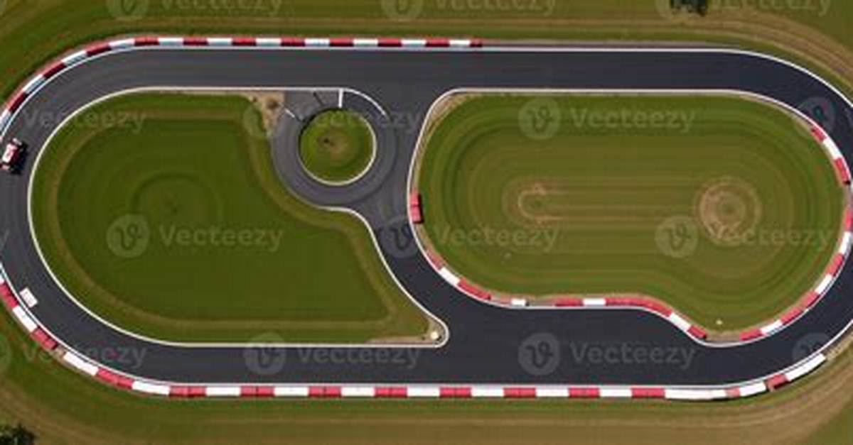 Racetrack's Shape