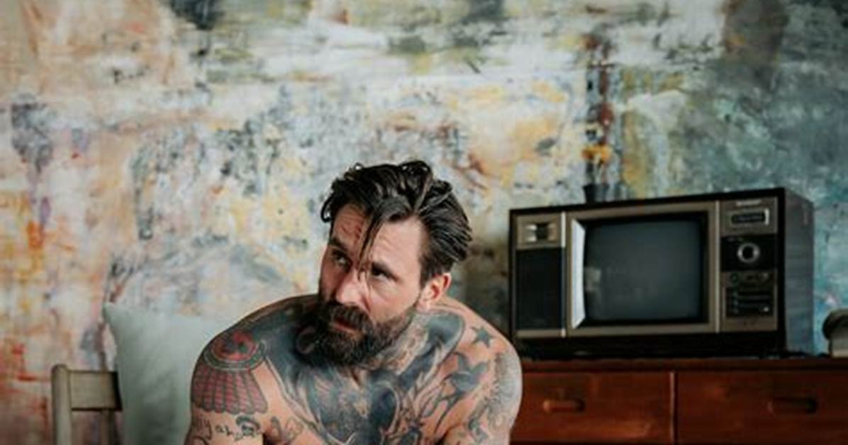 Ricki Hall