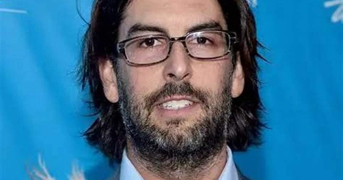 Rob Bourdon Biography