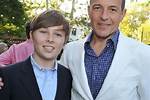 Robert Maxwell Iger