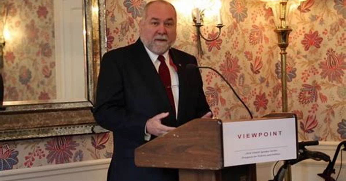 Robert Steele Net Worth