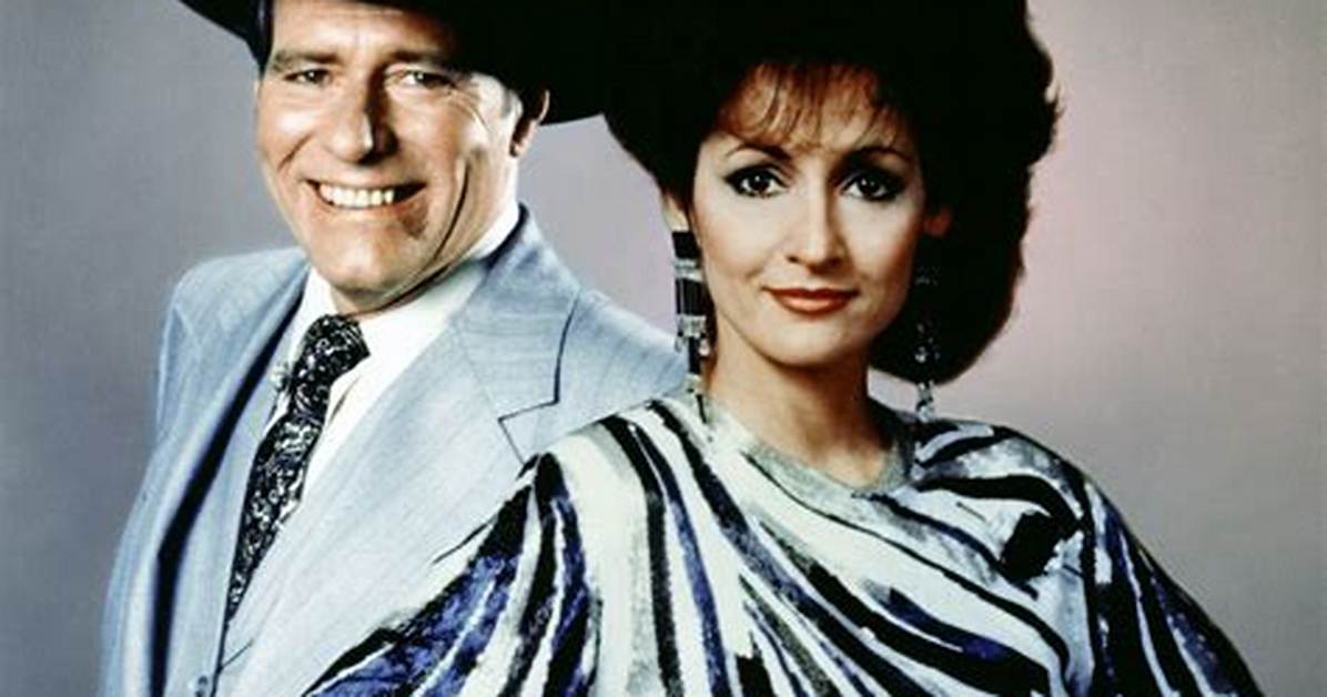 Robin Strasser