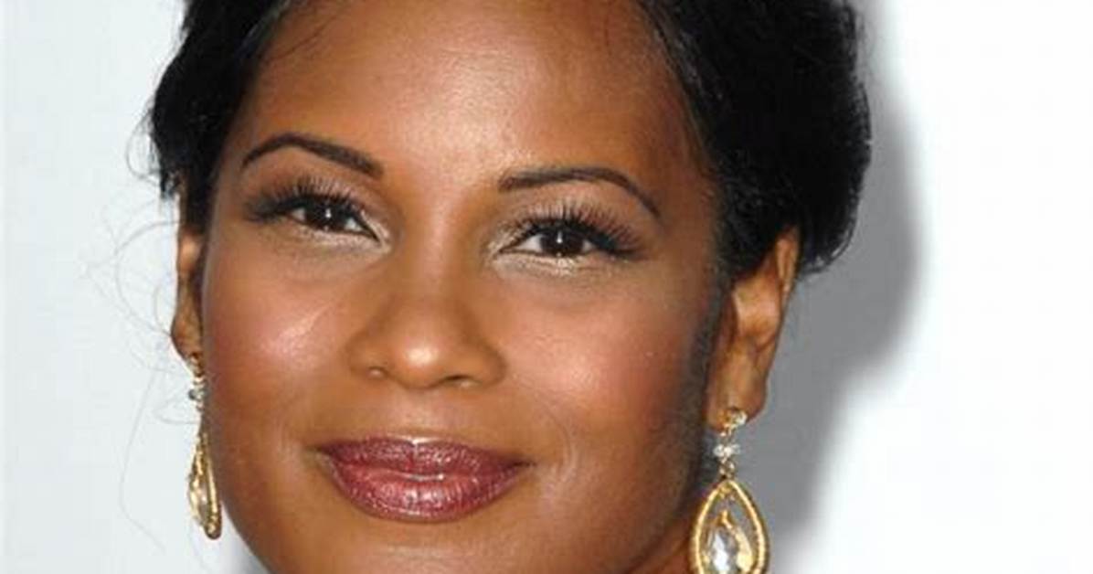 Robinne Lee