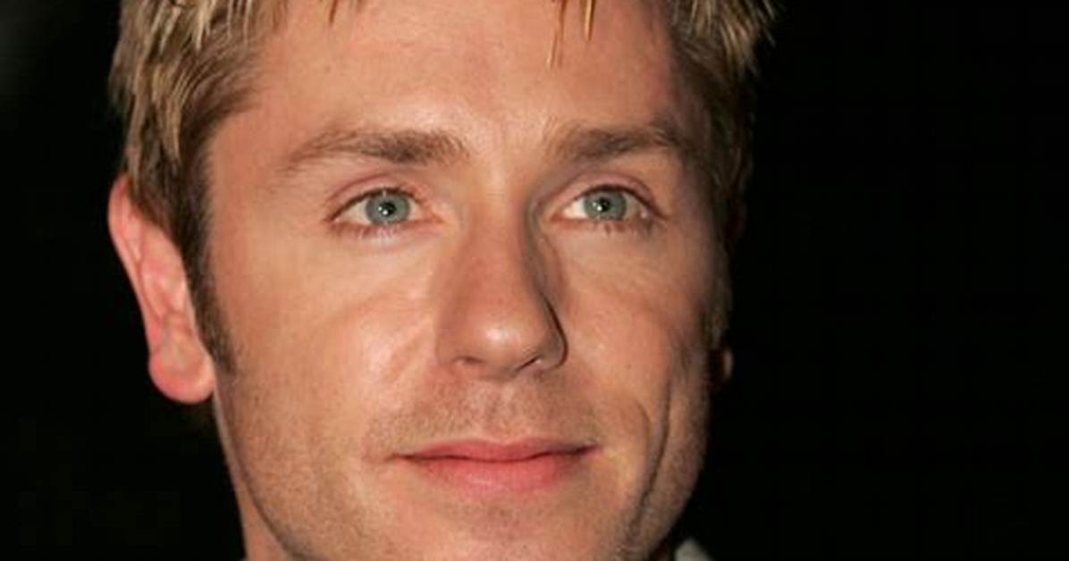 Ron Eldard Height
