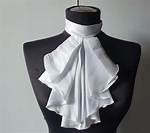 Ruffle Collar