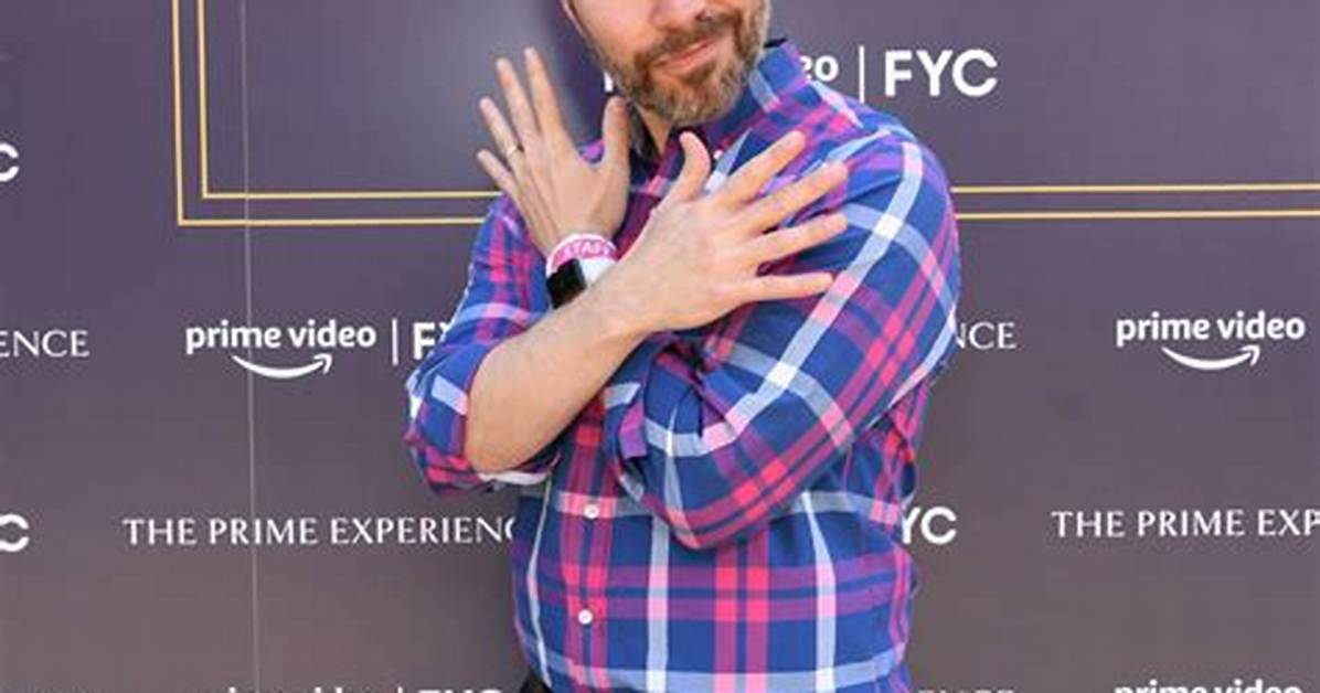 Sam Riegel Height
