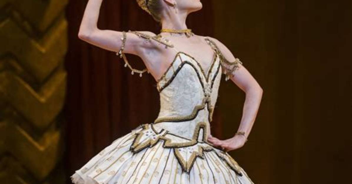 Sarah Lamb