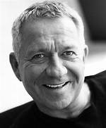 Sean Pertwee