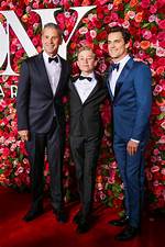 Simon Halls Height