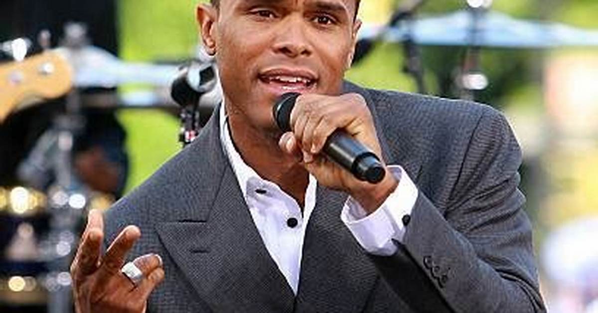 Singer Maxwell