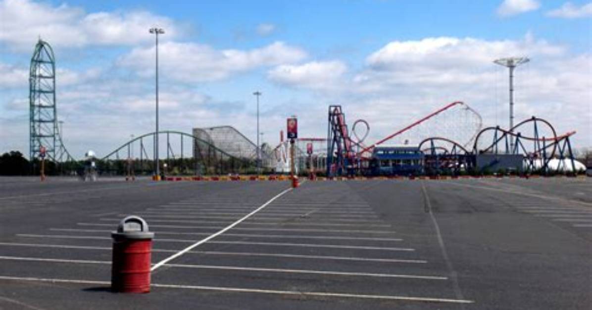 Six Flag Parking