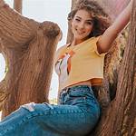 Sofie Dossi Height