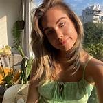 Stephanie Bennett Height