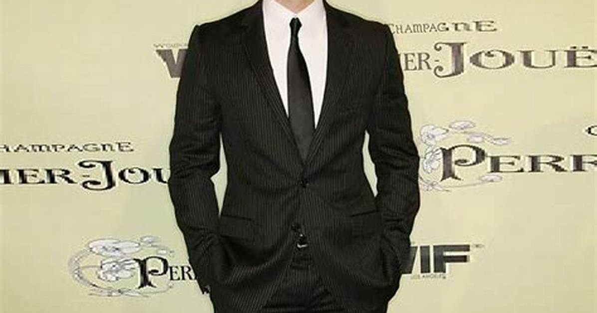 Steven Strait Height