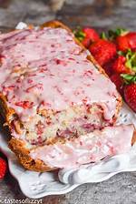 Strawberry Bread {Quick & Easy}