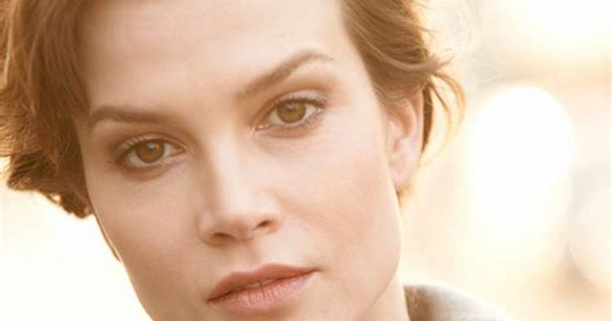 Sylvia Hoeks