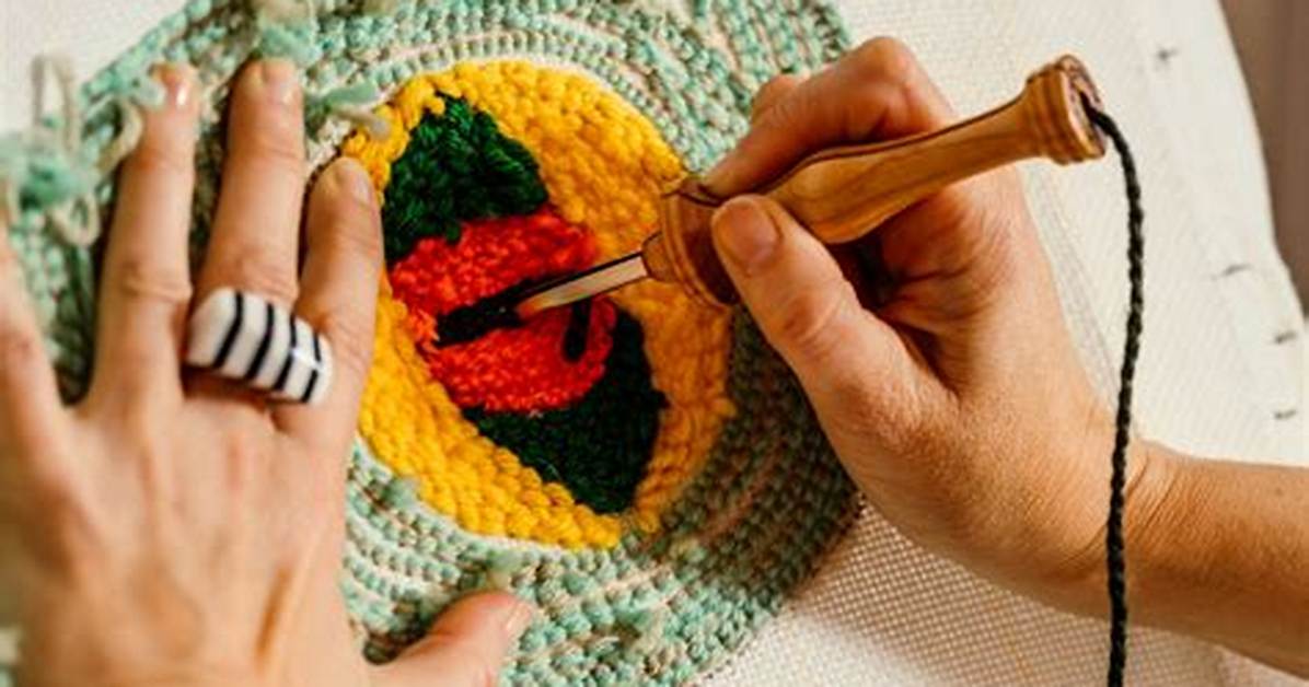 Tapestry Maker's Device
