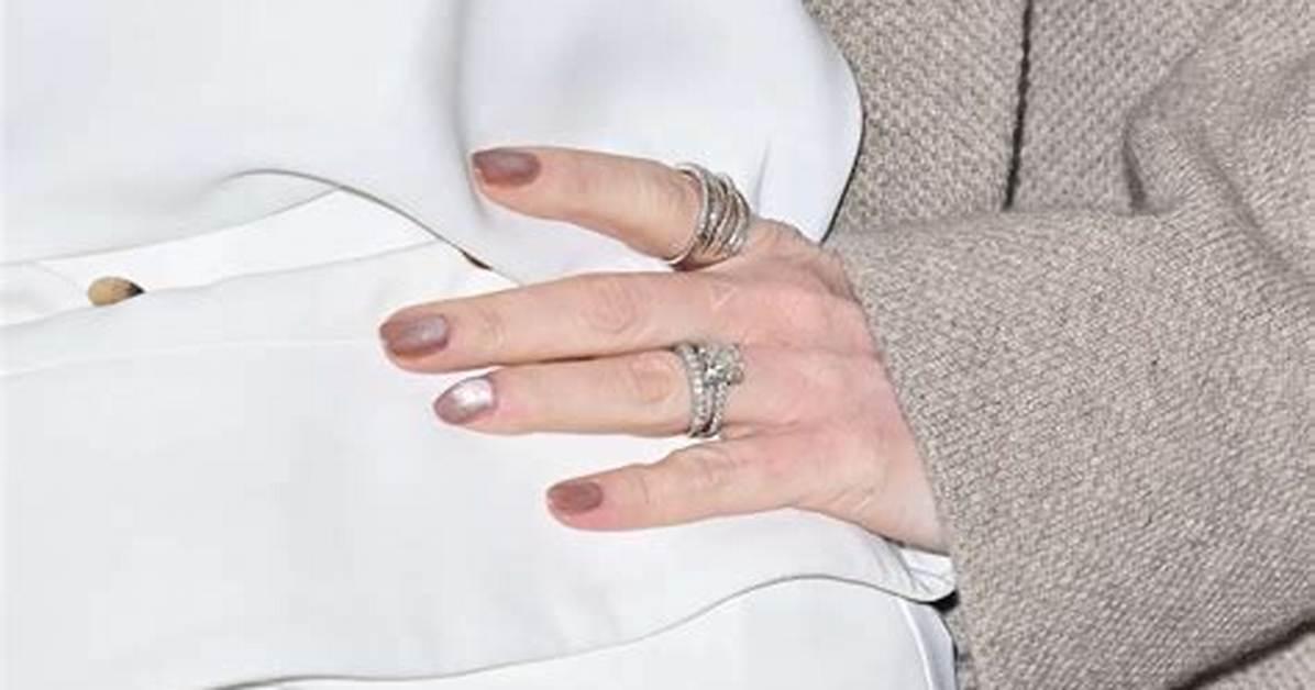 The Truth About Lindsay Lohan's Engagement Ring