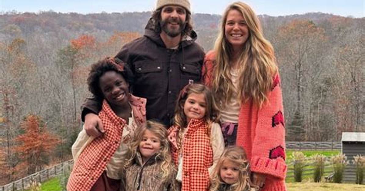 Thomas Rhett – Bio, Wife, Family, Children, Father, Age, Height, Net Worth