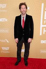 Tim Blake Nelson Height