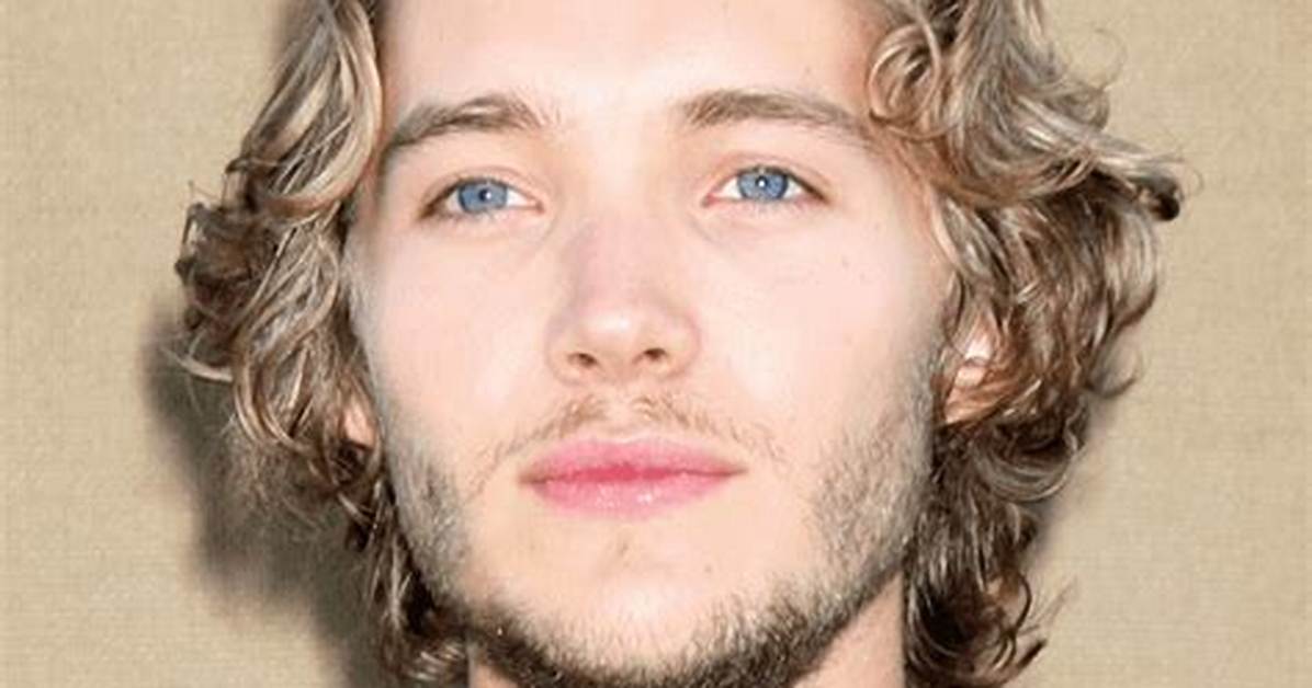 Toby Regbo