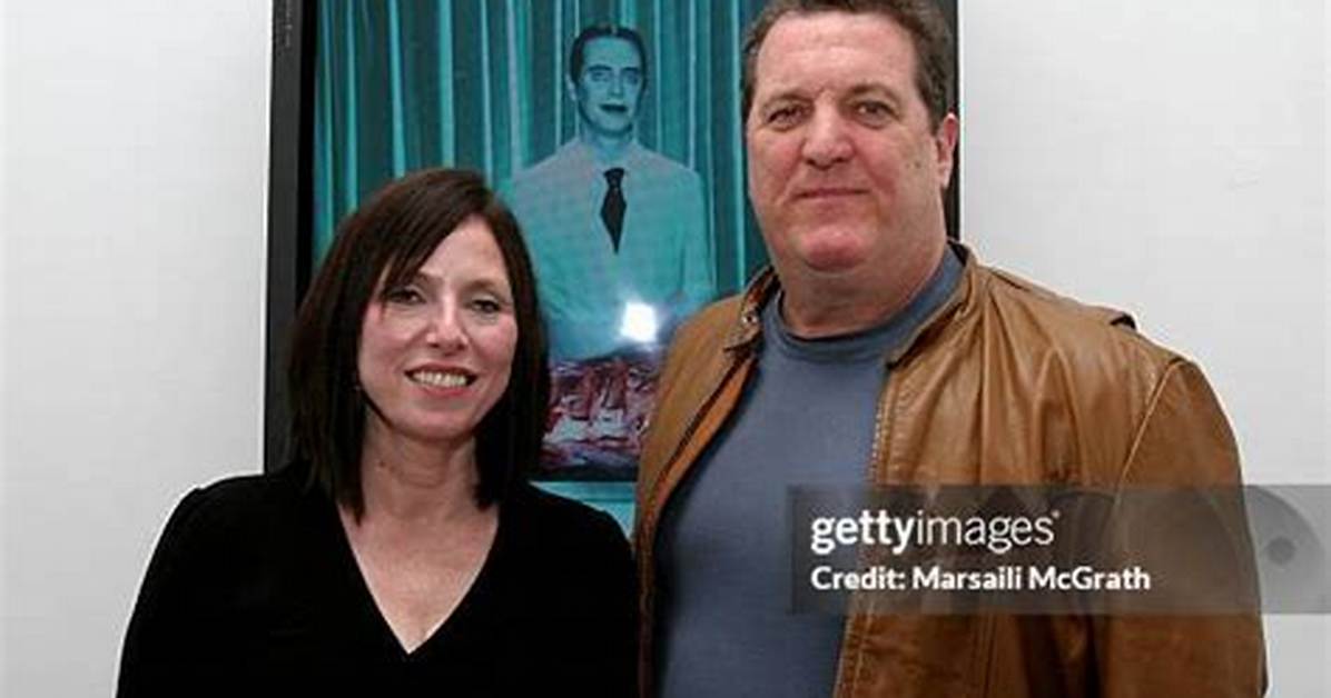 Unveiling the Life of Mike Starr and His Sister: a Tale of Family and Fame