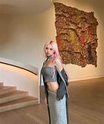 Vyvan Le Net Worth