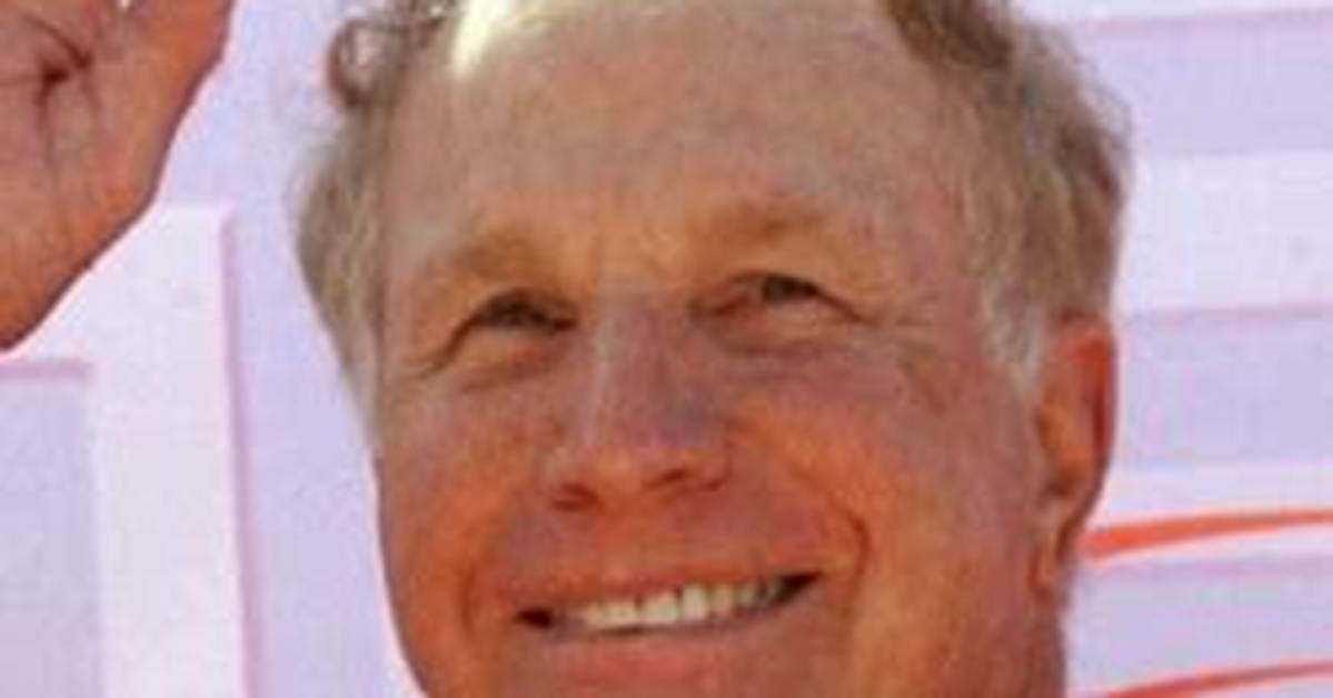 Wayne Rogers Height