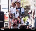 Were Does Mgk Live?
