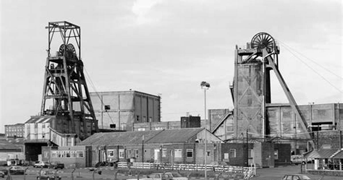 When Did Parsonage Colliery Close?
