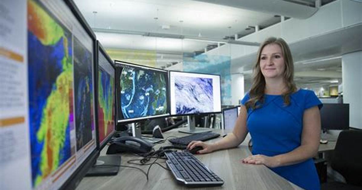 Where Does a Meteorologist Work?