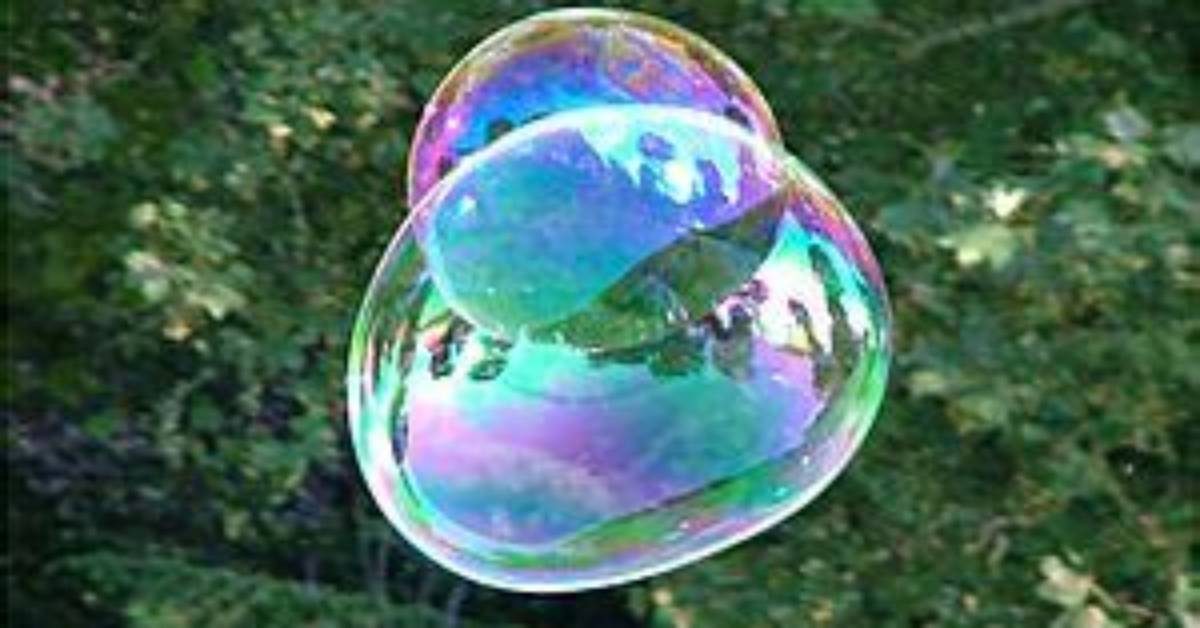 Why Does Iridescence Work?