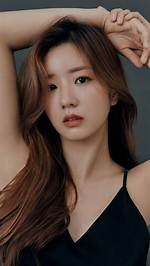 Yoon Bomi